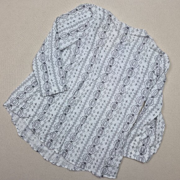 Van Heusen Women's V-Neck Button Up 3/4 Sleeve White/Black Sz S/P NEW WITH TAGS! - Picture 2 of 6